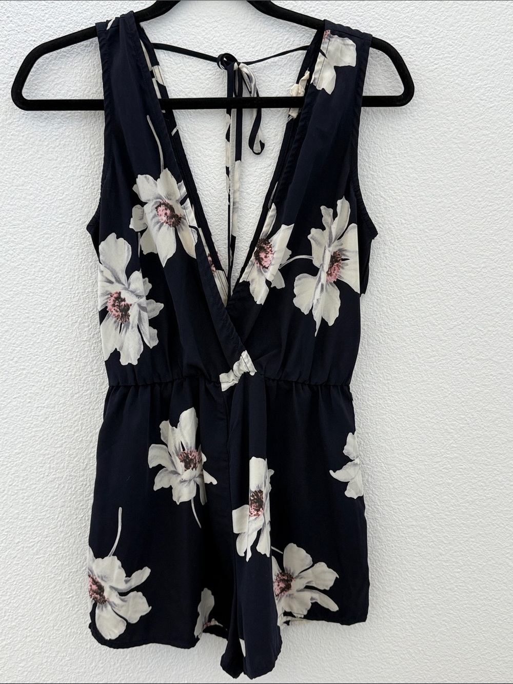 ILLA ILLA Navy and White Floral V-Neck Romper